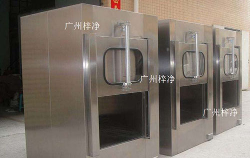层流传递窗主要是用在生物洁净区作为物品的传递,主要应用场所:生物制药,科研单位,疾控中心,大型医院,大学科研,生物洁净及应用的各种洁净区。