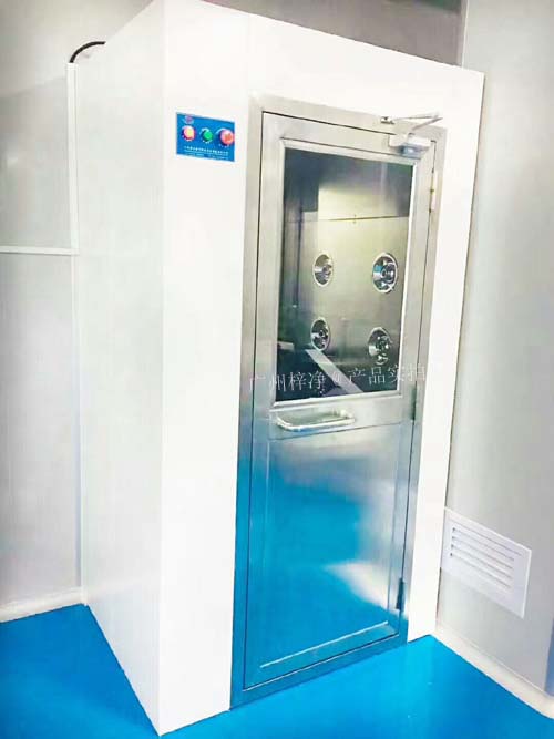 洁净风淋室主要是为了除去比较粗大的尘?？帕?>
                                                <span>2019-08-30 17:53:52</span><a class=