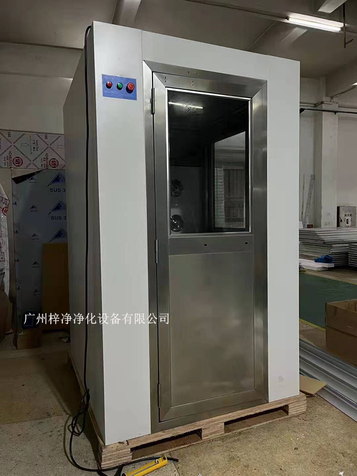 风淋室如何运输与储存?